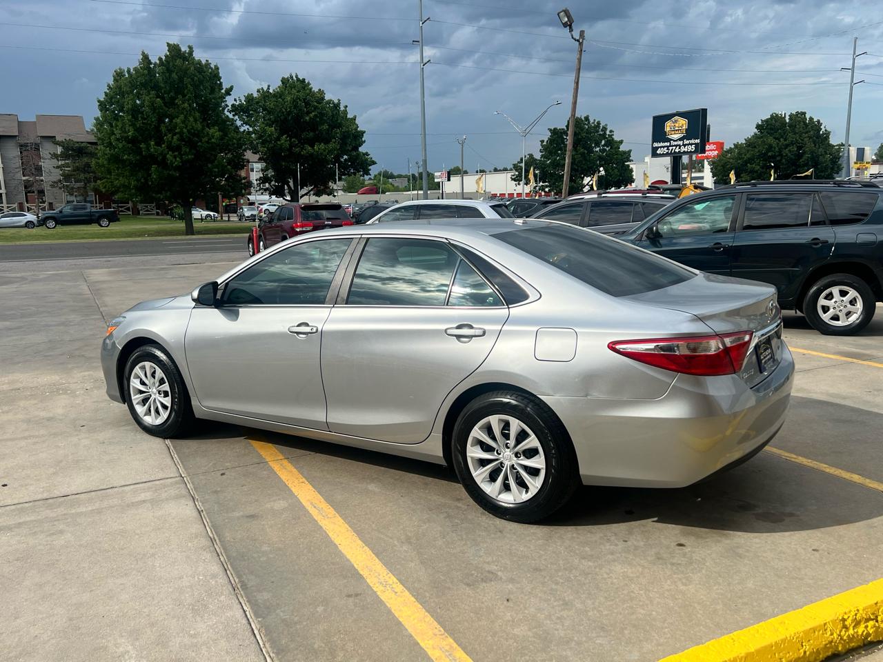 Toyota Camry 4dr Sdn I4 Auto XLE (Natl) 2015