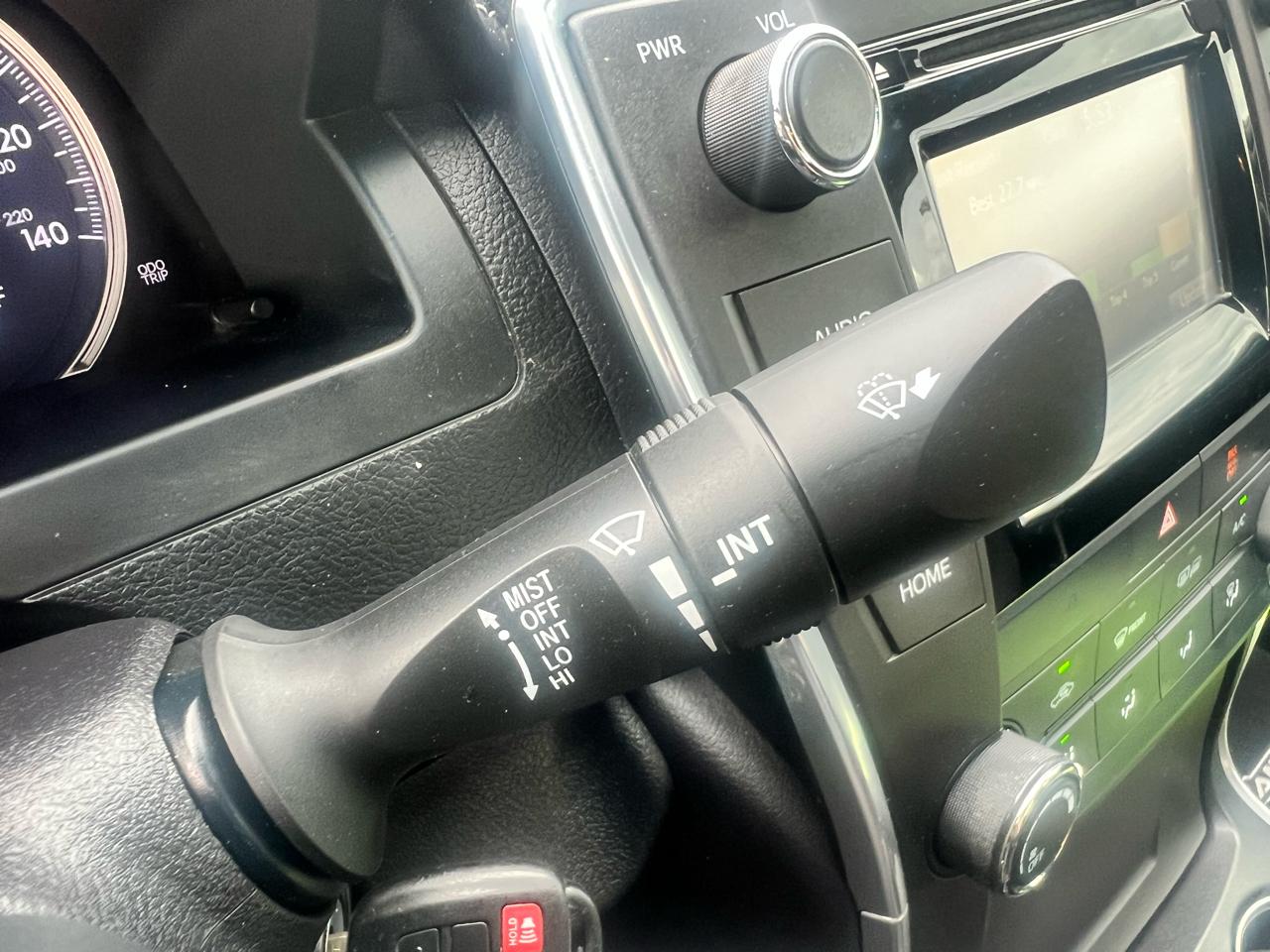 Toyota Camry 4dr Sdn I4 Auto XLE (Natl) 2015