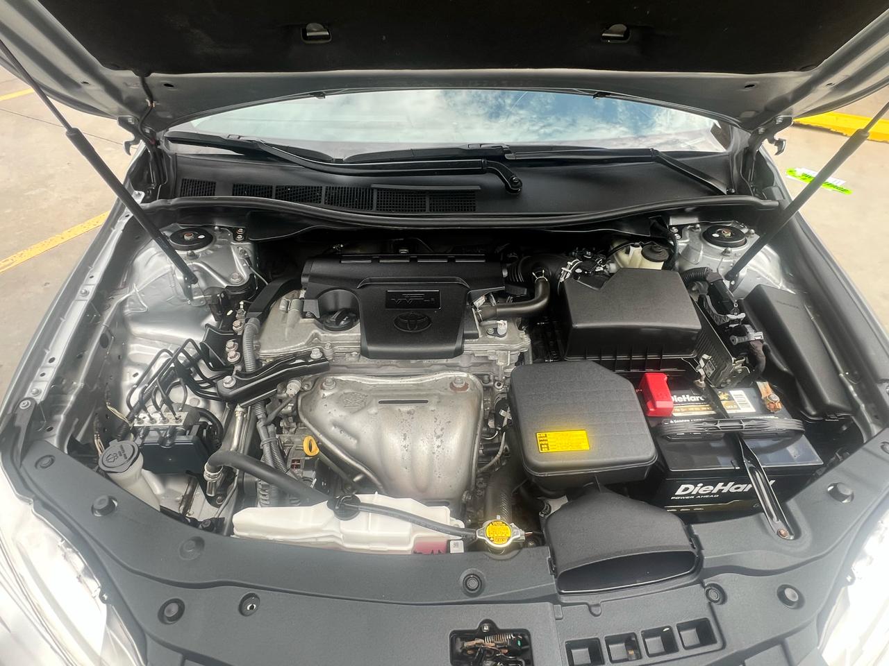 Toyota Camry 4dr Sdn I4 Auto XLE (Natl) 2015