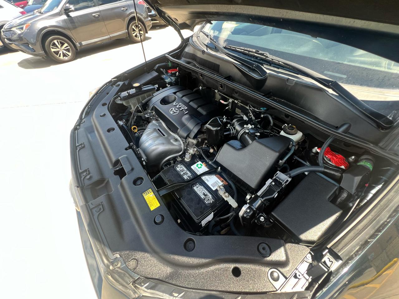 Toyota RAV4 FWD 4dr 4-cyl 4-Spd AT (Natl) 2009