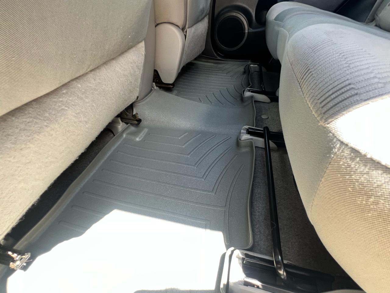 Toyota RAV4 FWD 4dr 4-cyl 4-Spd AT (Natl) 2009