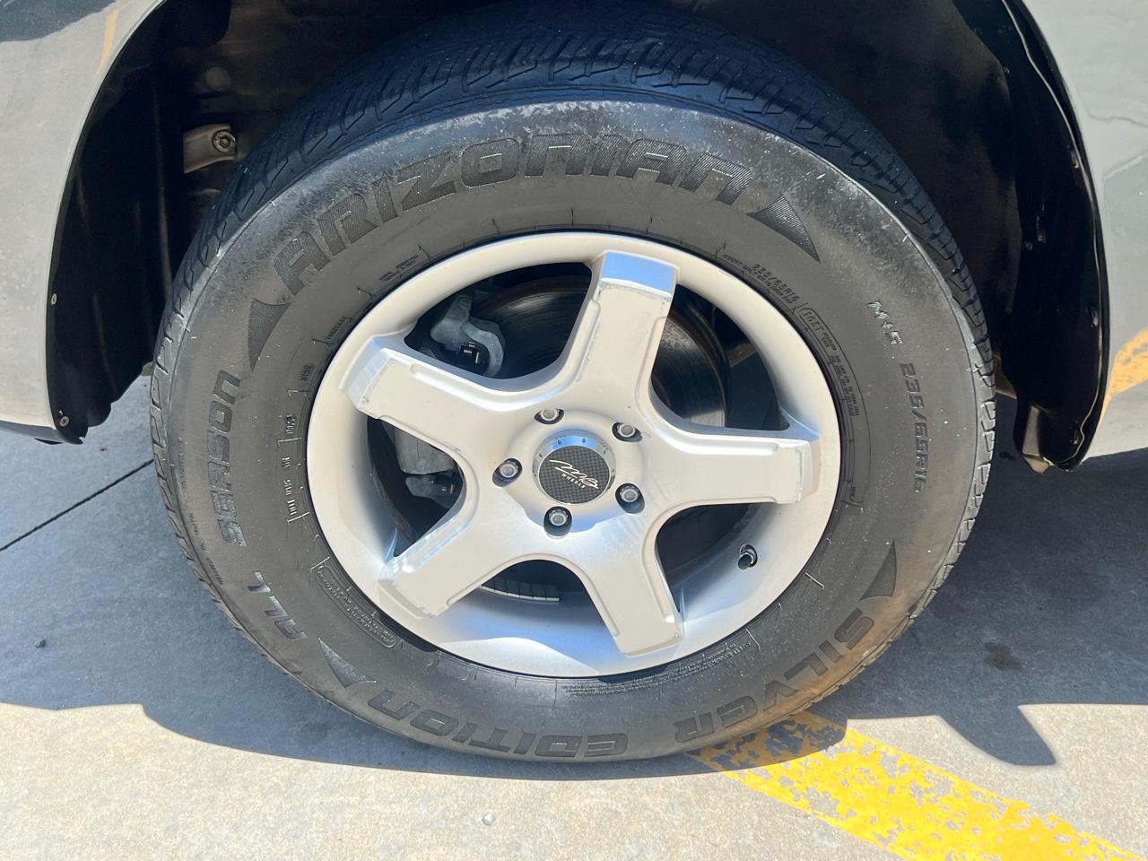 Toyota RAV4 FWD 4dr 4-cyl 4-Spd AT (Natl) 2009