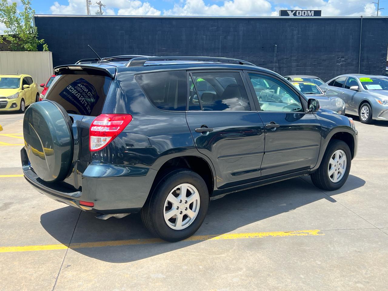 Toyota RAV4 FWD 4dr 4-cyl 4-Spd AT (Natl) 2009
