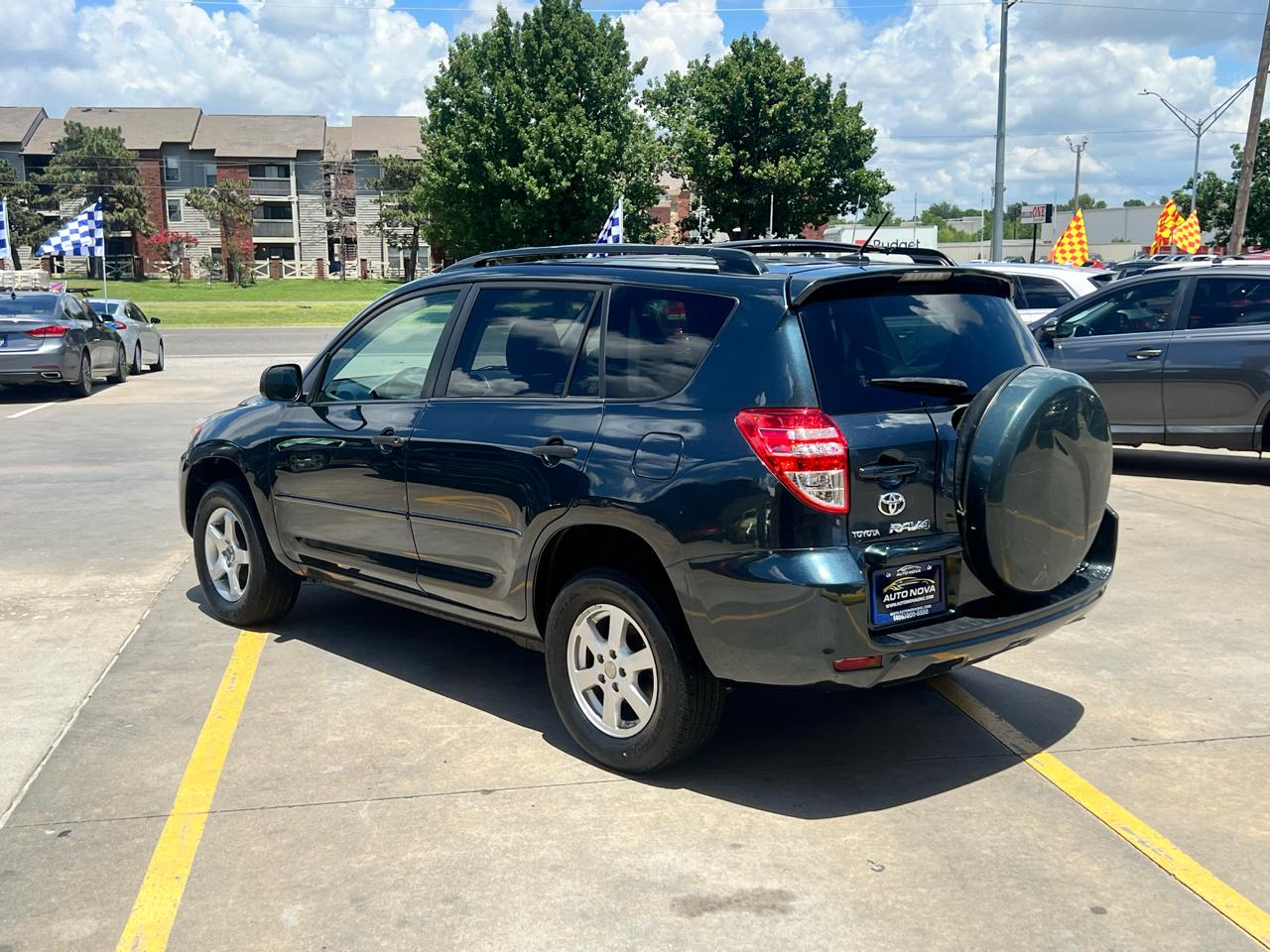 Toyota RAV4 FWD 4dr 4-cyl 4-Spd AT (Natl) 2009