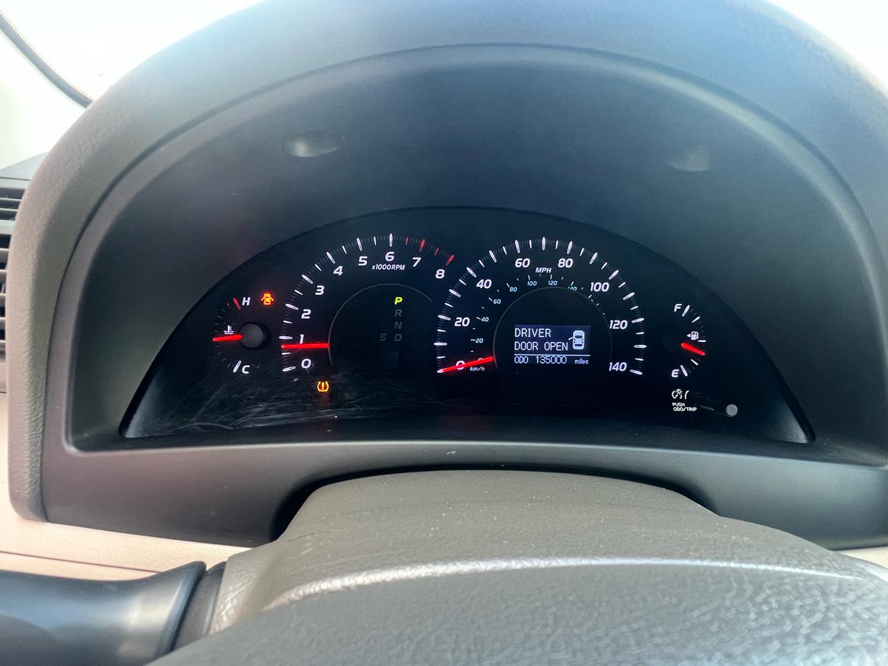 Toyota Camry 4dr Sdn I4 Man LE (Natl) 2011