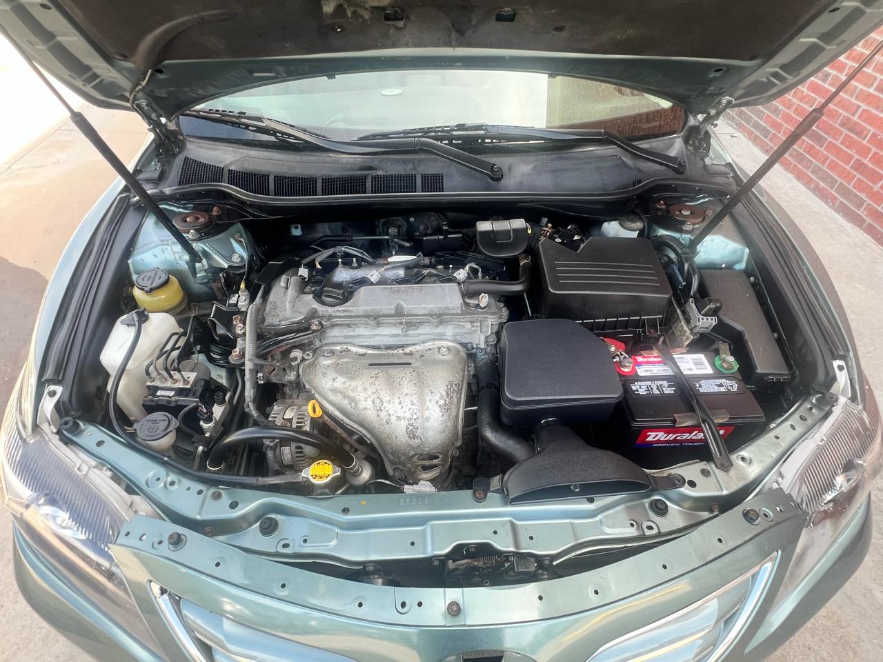 Toyota Camry 4dr Sdn I4 Man LE (Natl) 2011