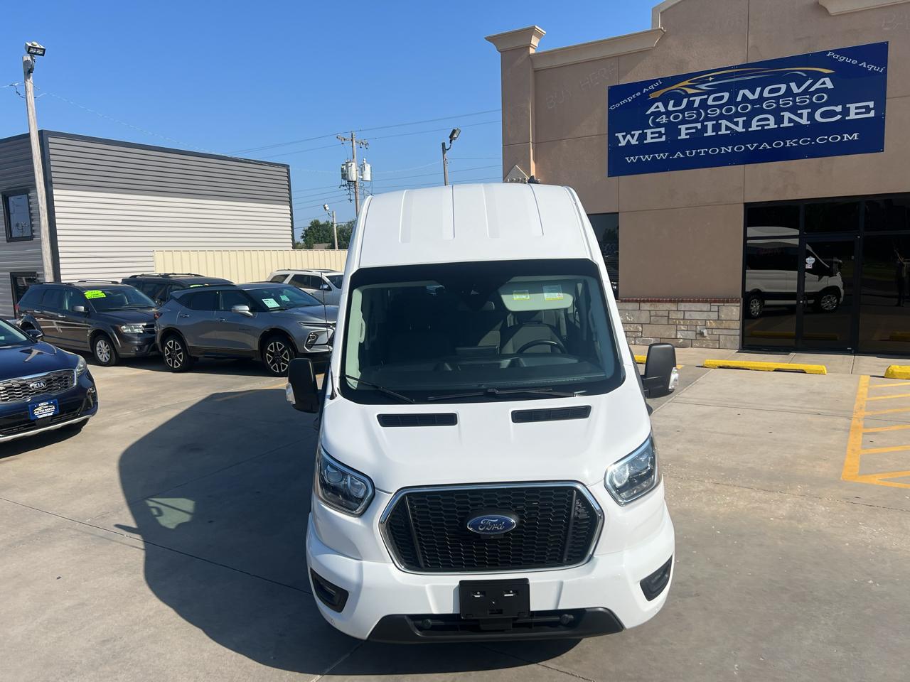 Ford Transit Passenger Wagon T-350 148" High Roof XLT RWD 2023
