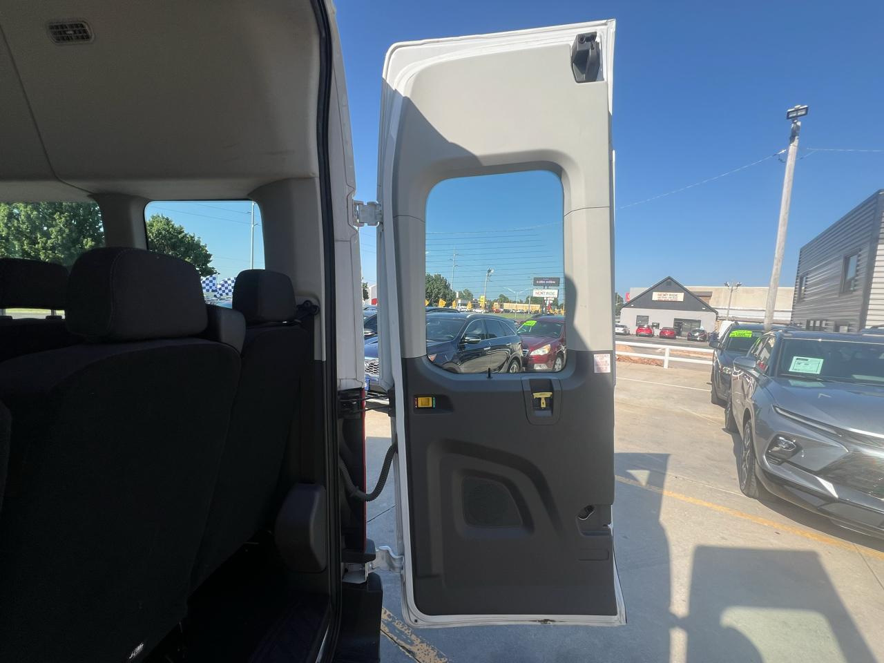 Ford Transit Passenger Wagon T-350 148" High Roof XLT RWD 2023