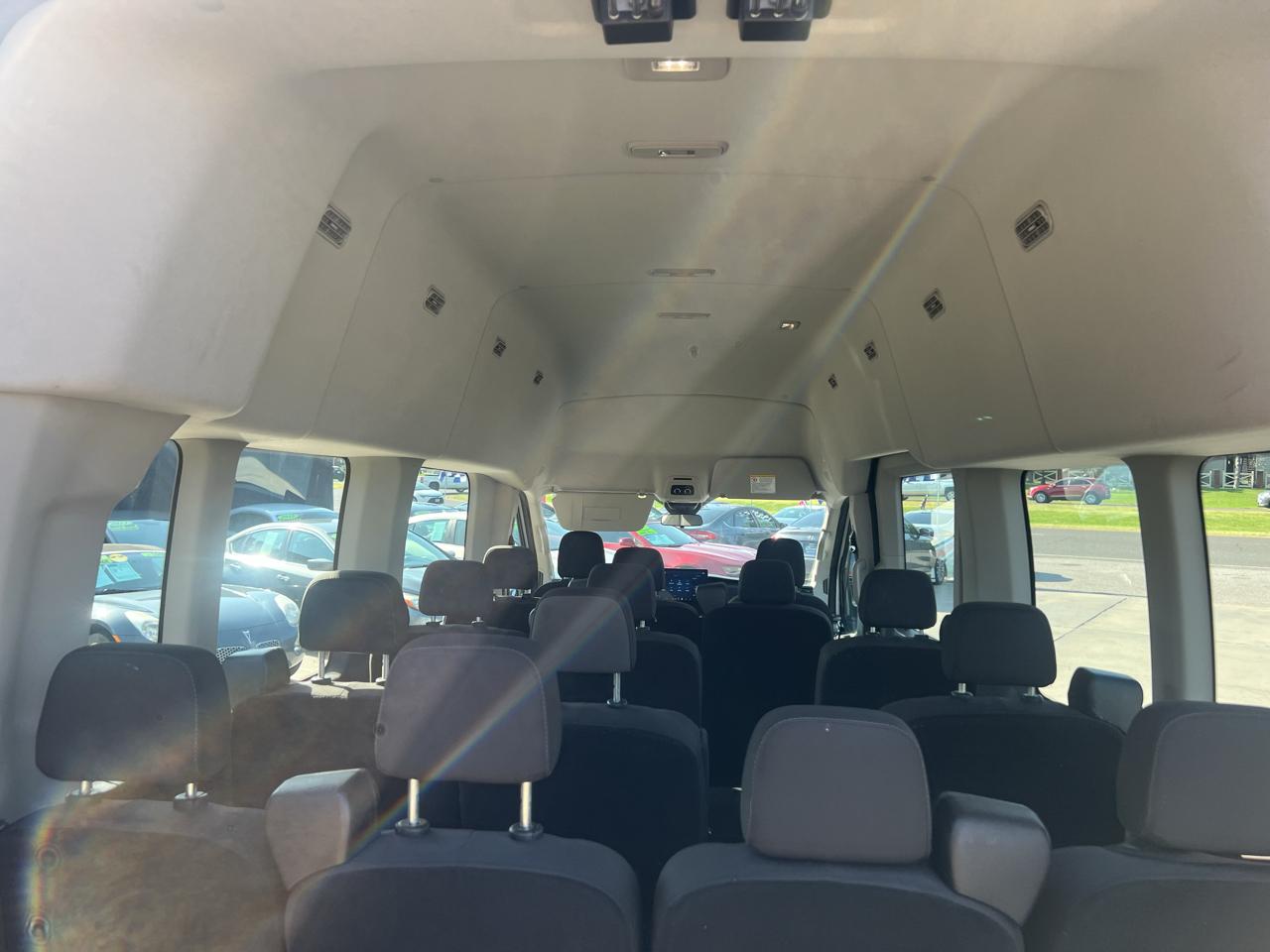 Ford Transit Passenger Wagon T-350 148" High Roof XLT RWD 2023