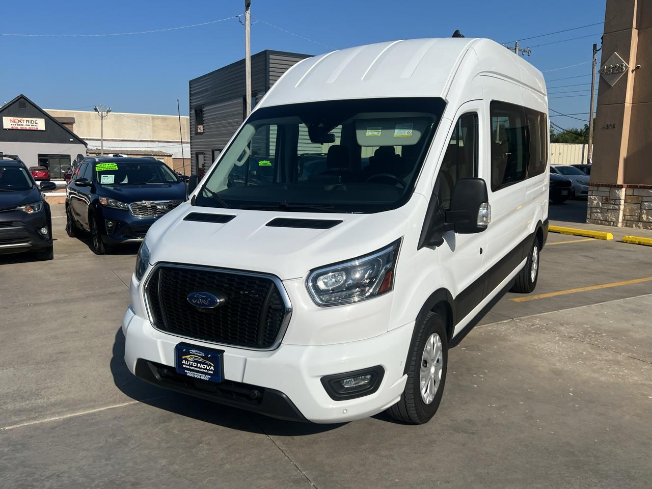 Ford Transit Passenger Wagon T-350 148" High Roof XLT RWD 2023