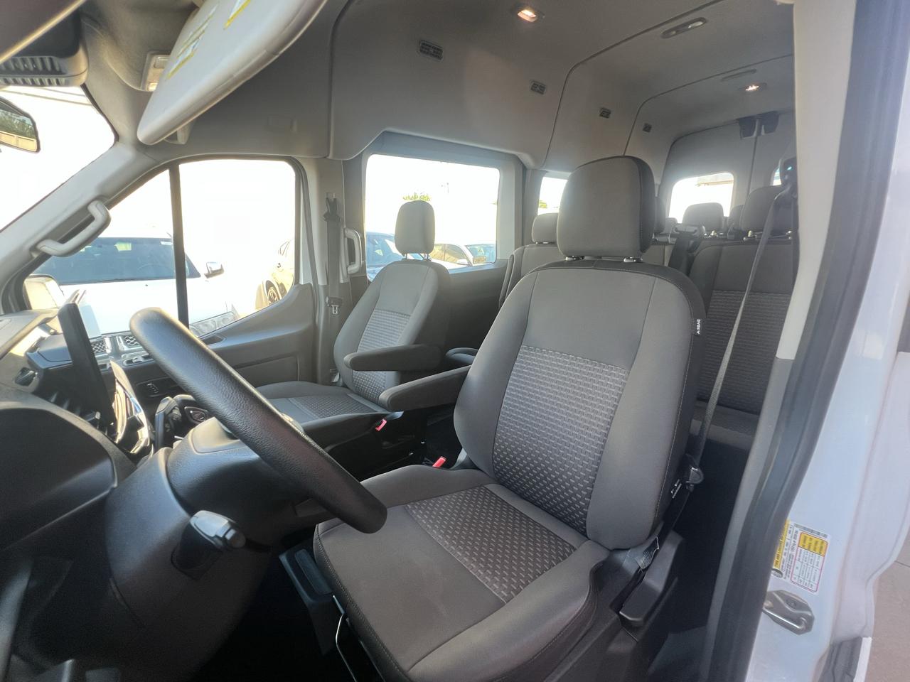 Ford Transit Passenger Wagon T-350 148" High Roof XLT RWD 2023