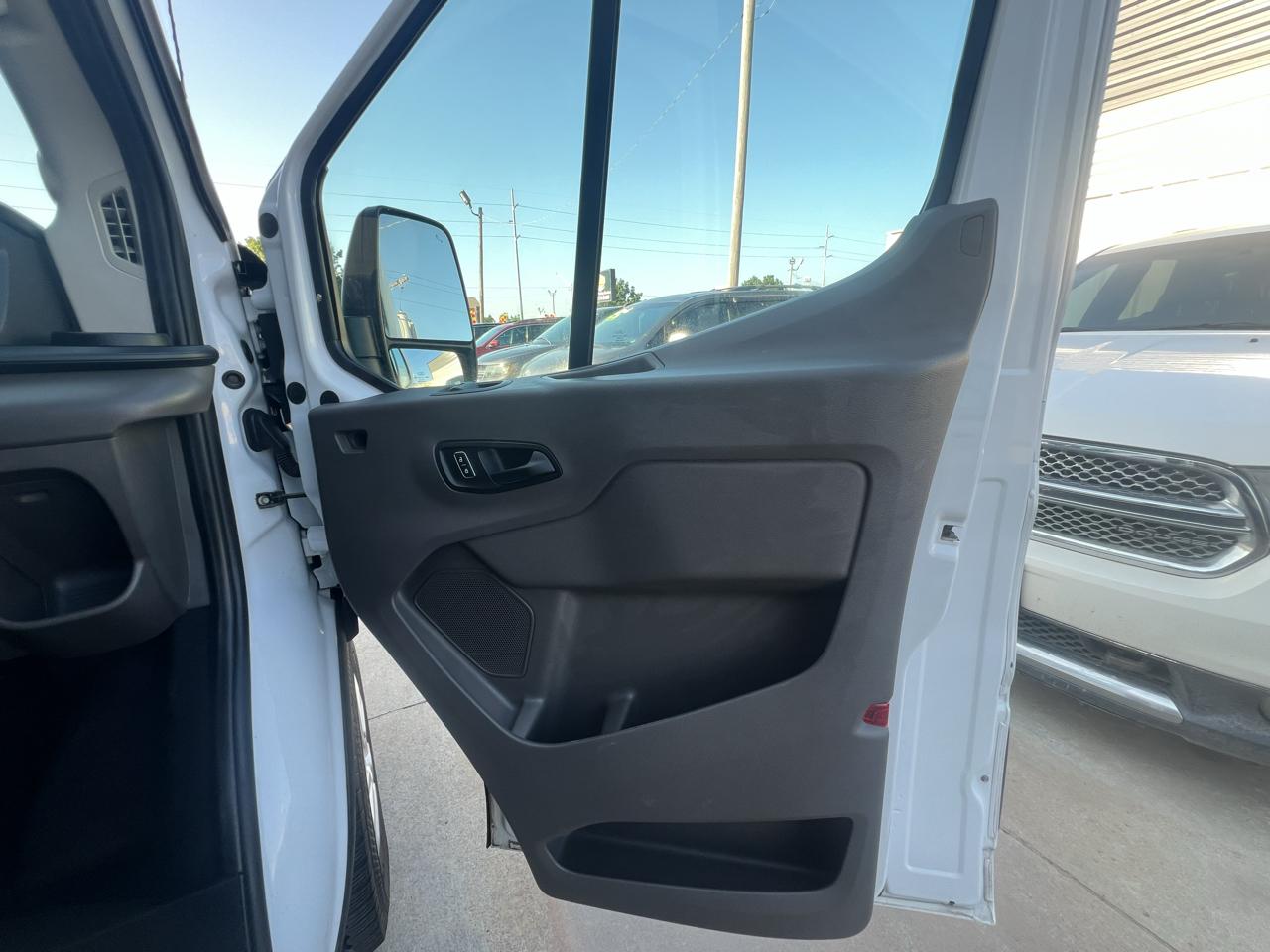 Ford Transit Passenger Wagon T-350 148" High Roof XLT RWD 2023