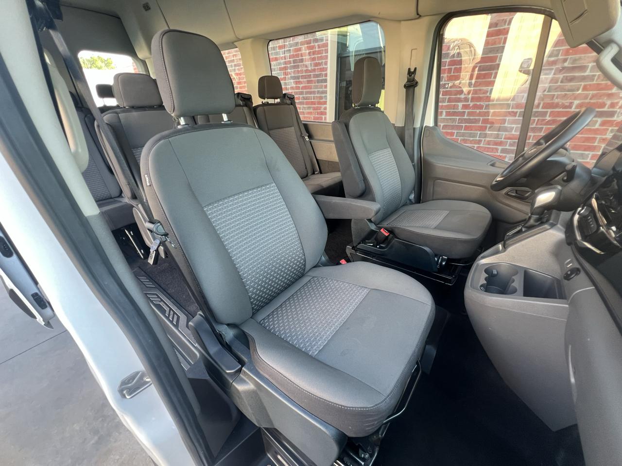Ford Transit Passenger Wagon T-350 148" High Roof XLT RWD 2023