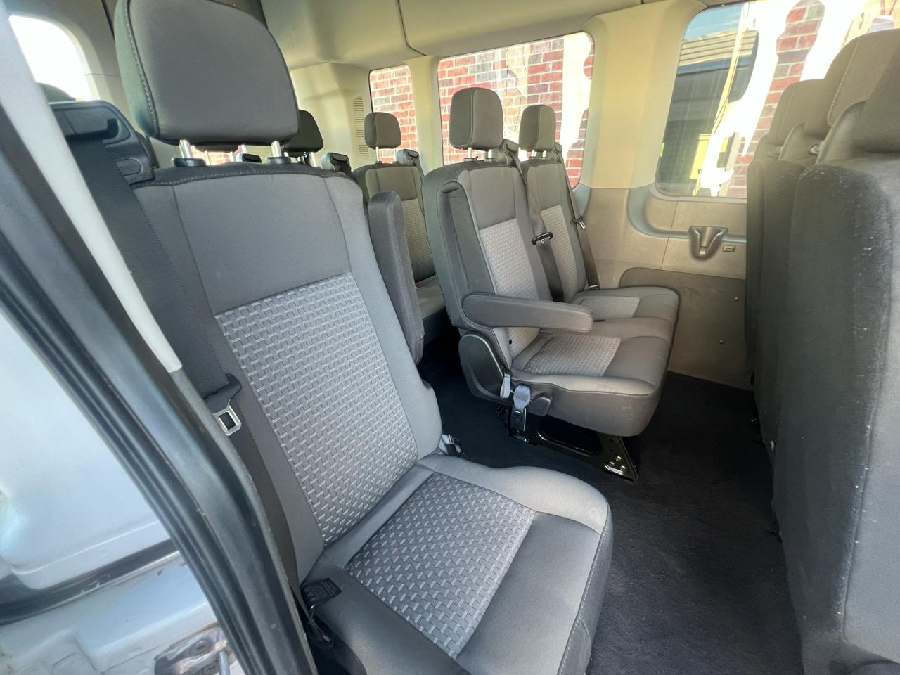 Ford Transit Passenger Wagon T-350 148" High Roof XLT RWD 2023