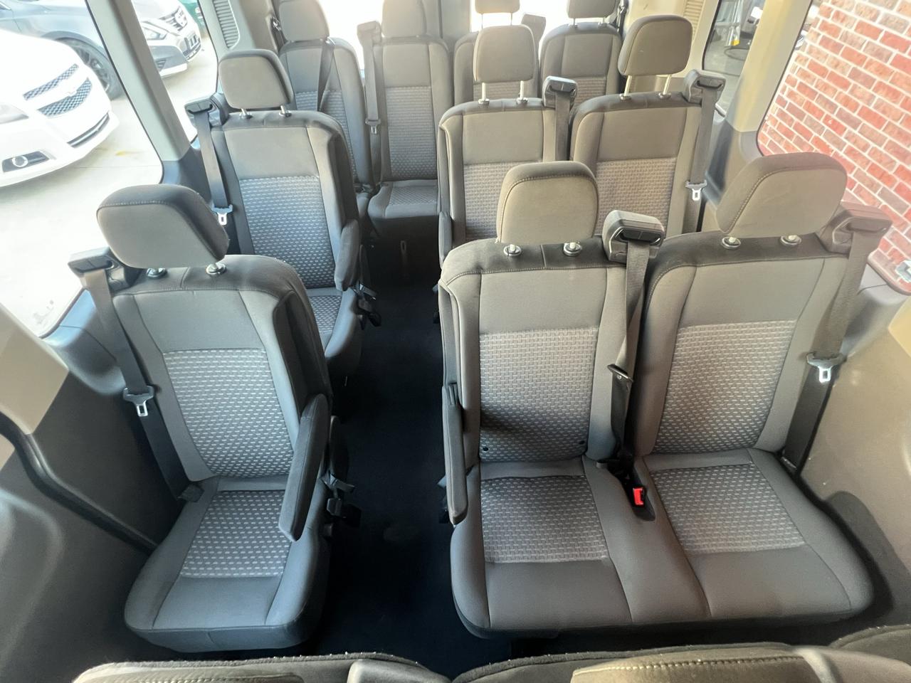 Ford Transit Passenger Wagon T-350 148" High Roof XLT RWD 2023