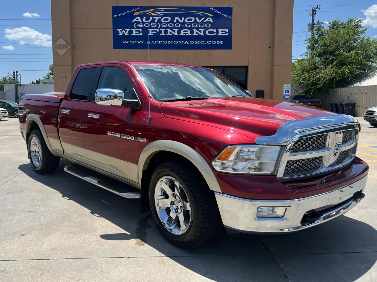 2011 RAM 1500 4WD Quad Cab 140.5" Laramie