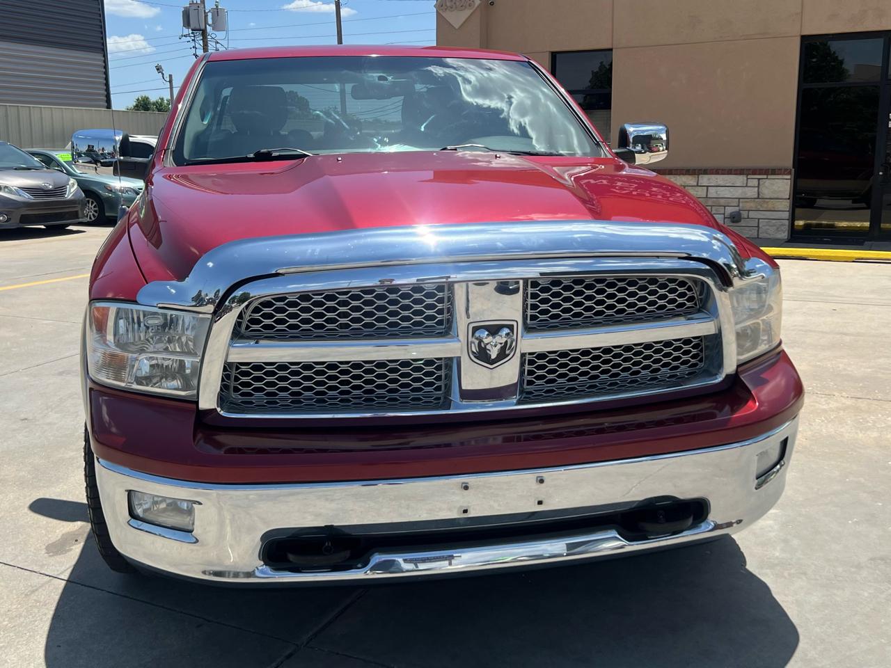 RAM 1500 4WD Quad Cab 140.5" Laramie 2011