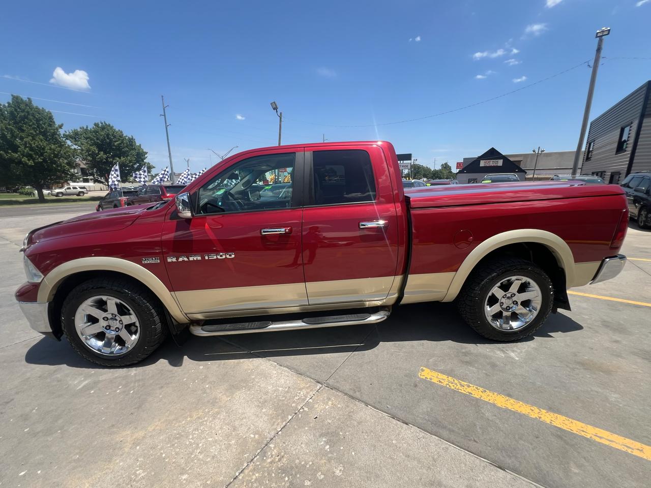 RAM 1500 4WD Quad Cab 140.5" Laramie 2011