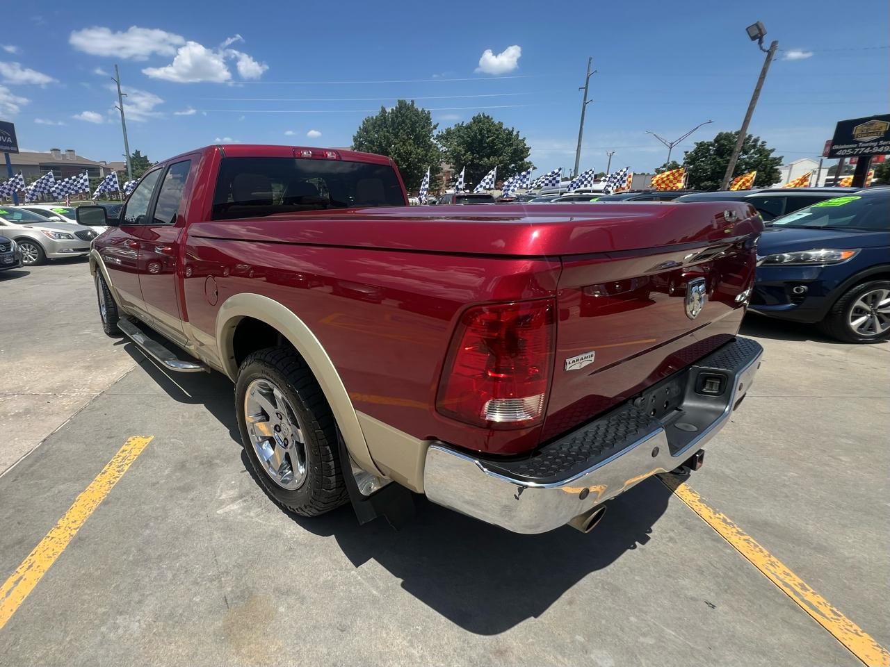 RAM 1500 4WD Quad Cab 140.5" Laramie 2011