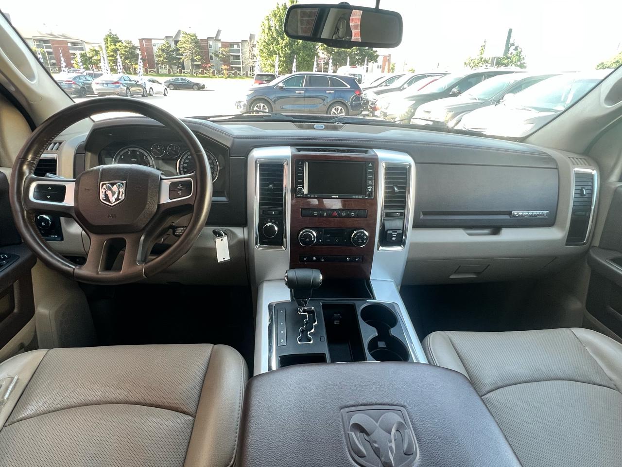 RAM 1500 4WD Quad Cab 140.5" Laramie 2011