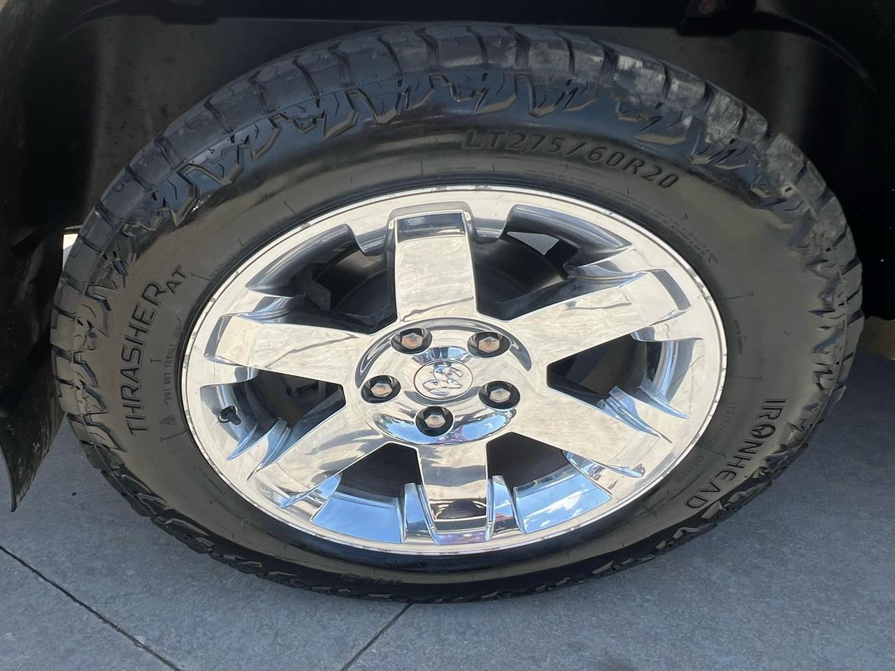 RAM 1500 4WD Quad Cab 140.5" Laramie 2011