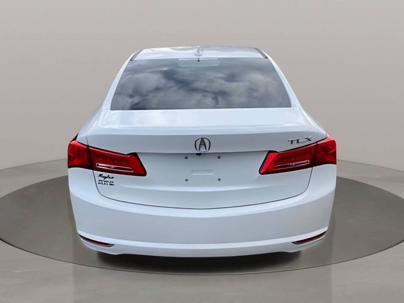 Acura TLX 2.4L FWD 2019