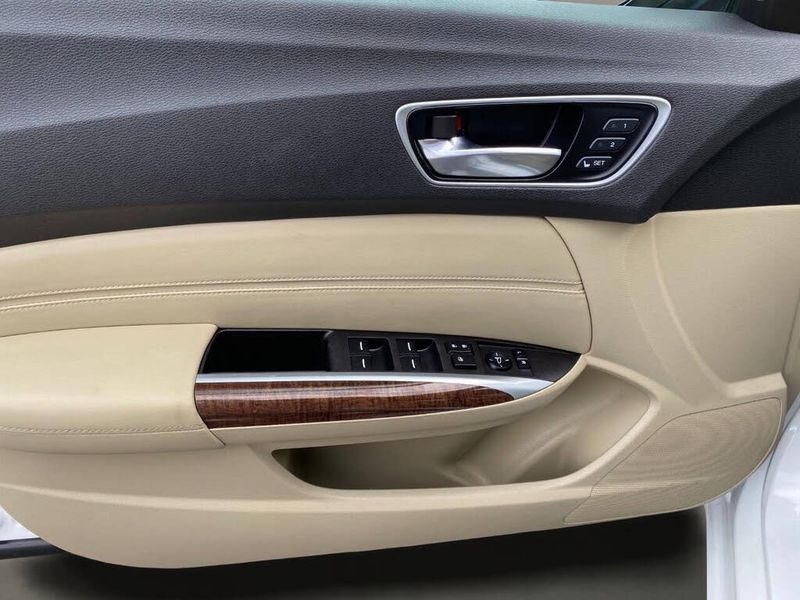 Acura TLX 2.4L FWD 2019