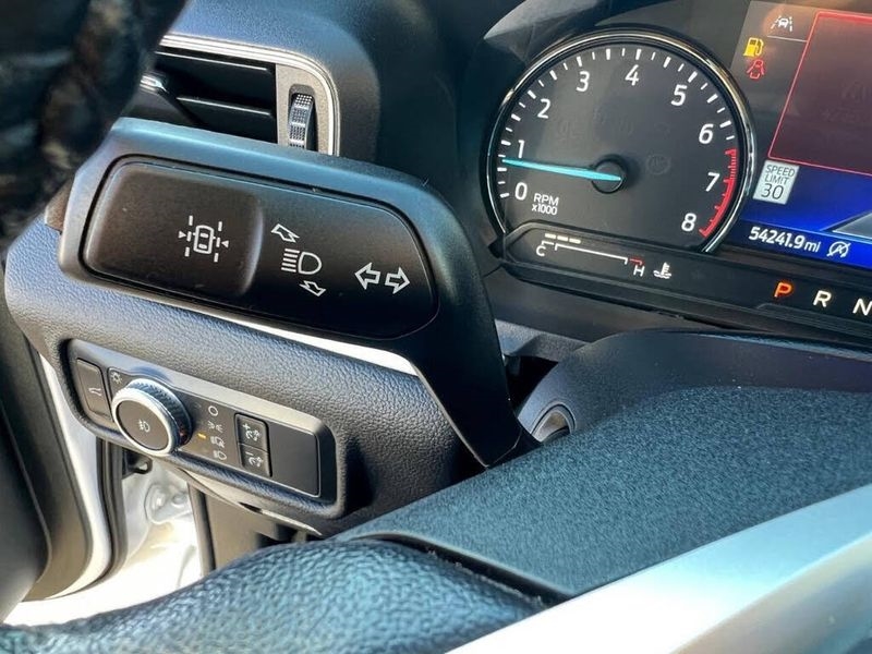 Ford Explorer XLT 4WD 2021