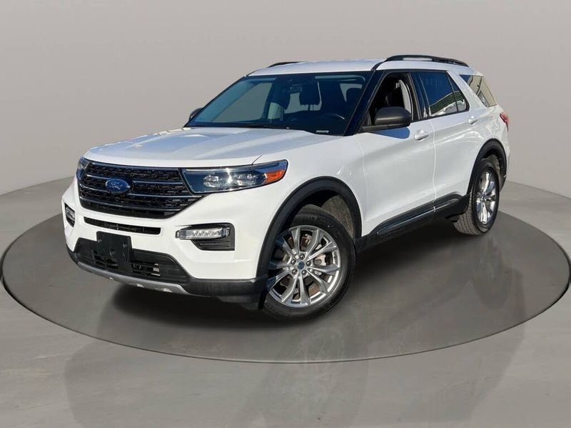Ford Explorer XLT 4WD 2021