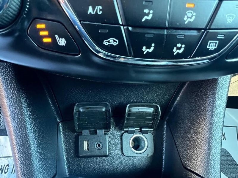 Chevrolet Cruze 4dr Sdn 1.4L LT w/1SD 2017