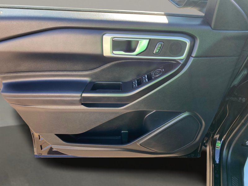 Ford Explorer XLT 4WD 2020