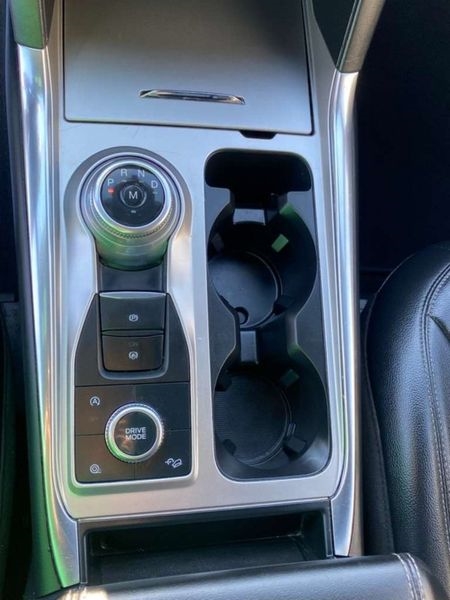 Ford Explorer XLT 4WD 2020