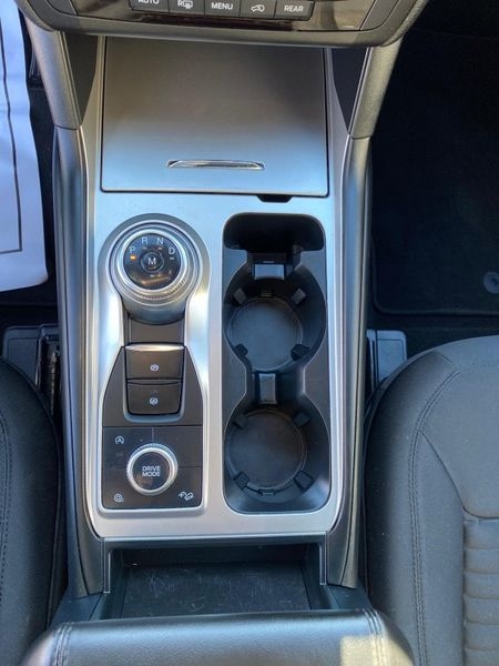 Ford Explorer XLT 4WD 2020