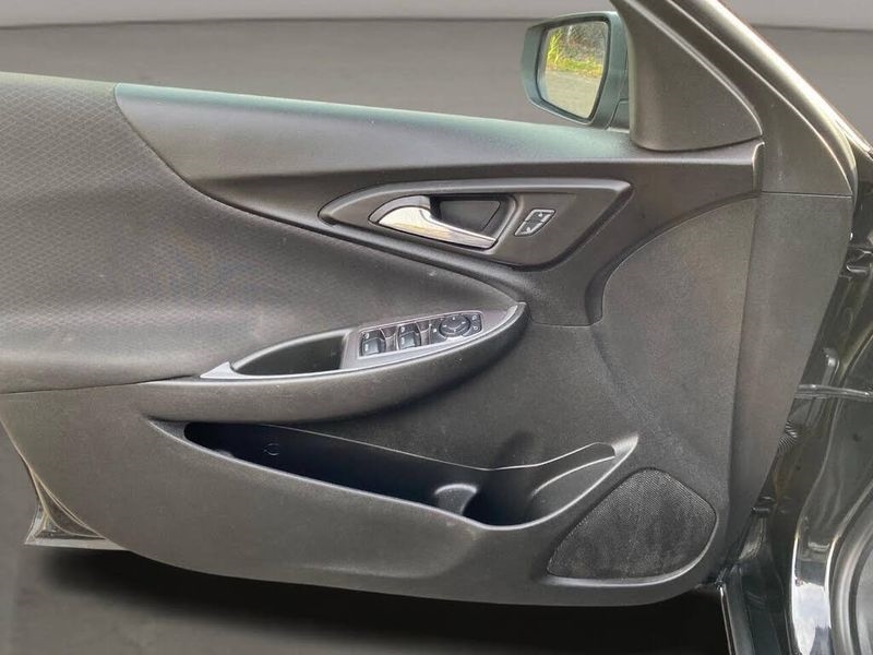 Chevrolet Malibu 4dr Sdn LS w/1LS 2020