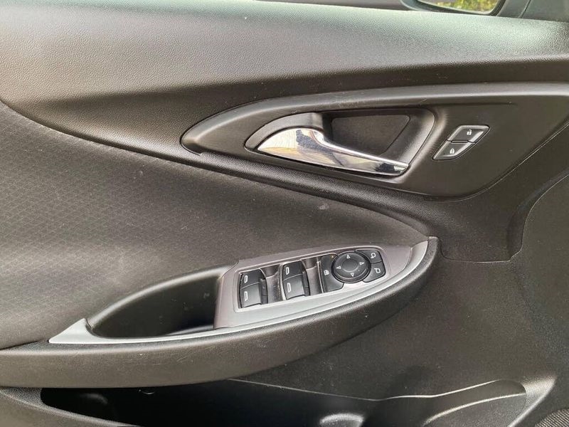 Chevrolet Malibu 4dr Sdn LS w/1LS 2020