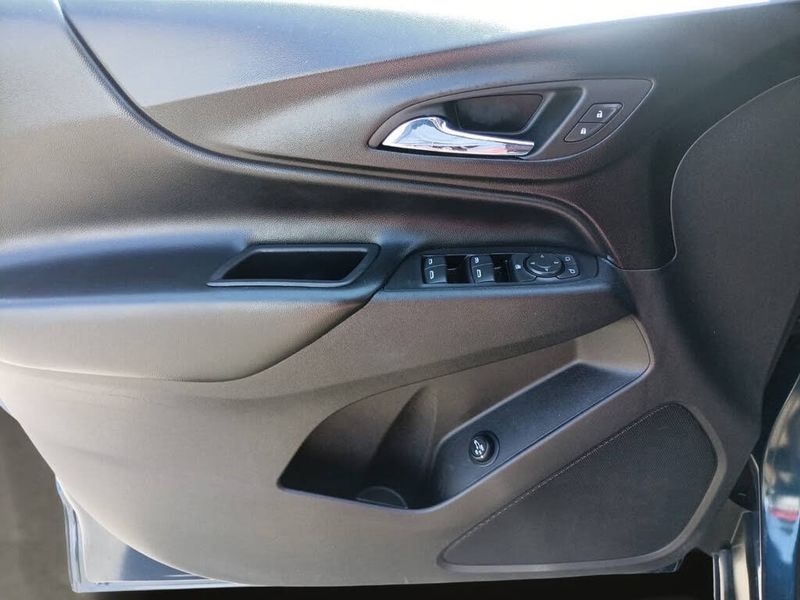 Chevrolet Equinox FWD 4dr LT w/2FL 2020