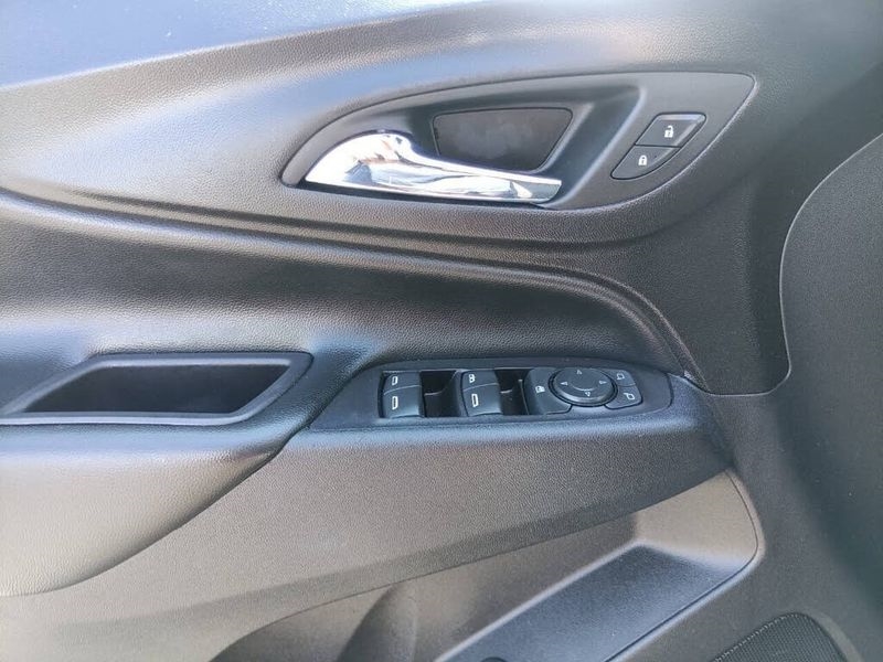 Chevrolet Equinox FWD 4dr LT w/2FL 2020