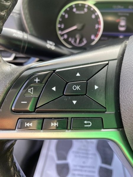 Nissan Sentra SV CVT 2021