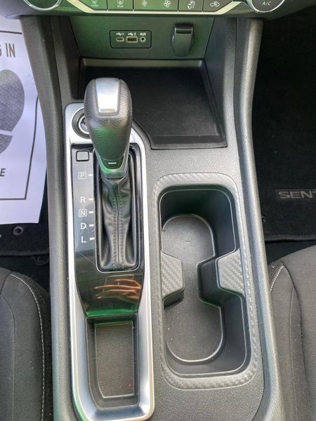 Nissan Sentra SV CVT 2021