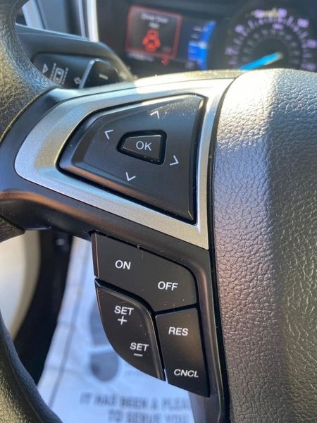 Ford Fusion SE FWD 2019