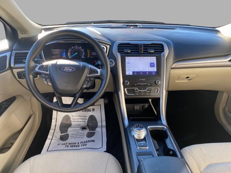 Ford Fusion SE FWD 2019