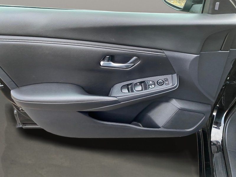 Nissan Sentra SV CVT 2021