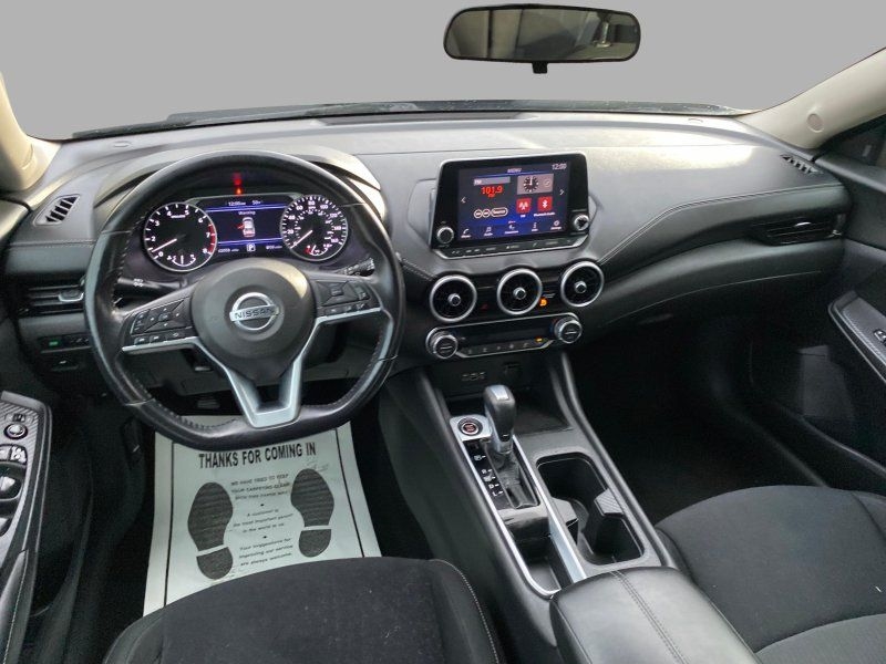 Nissan Sentra SV CVT 2021