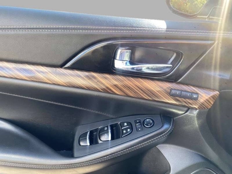 Nissan Maxima Platinum 3.5L 2017