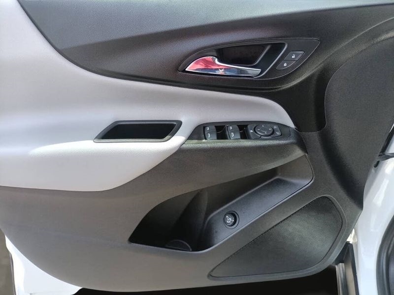 Chevrolet Equinox FWD 4dr LT w/2FL 2021