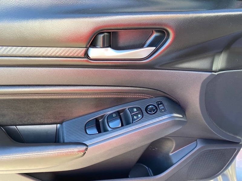 Nissan Altima 2.5 SR Sedan 2021