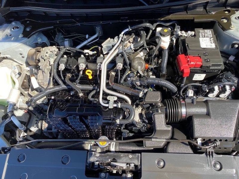 Nissan Altima 2.5 SR Sedan 2021