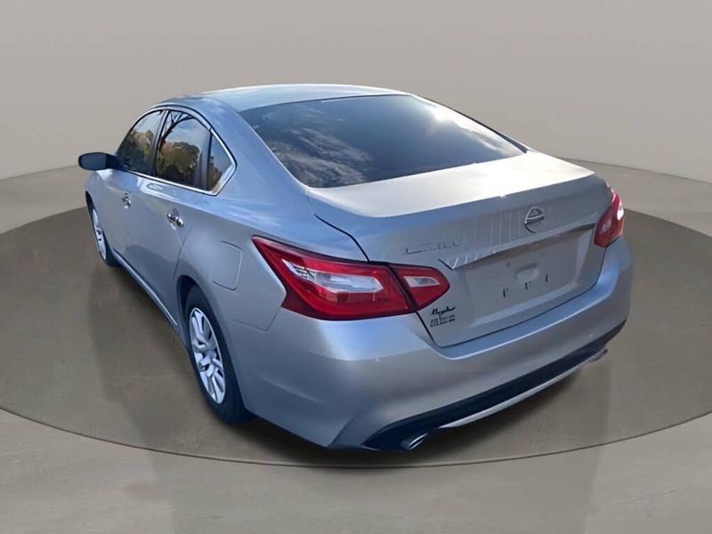 Nissan Altima 2.5 S Sedan 2017