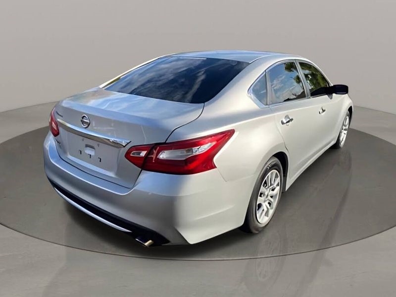 Nissan Altima 2.5 S Sedan 2017