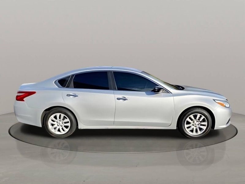 Nissan Altima 2.5 S Sedan 2017